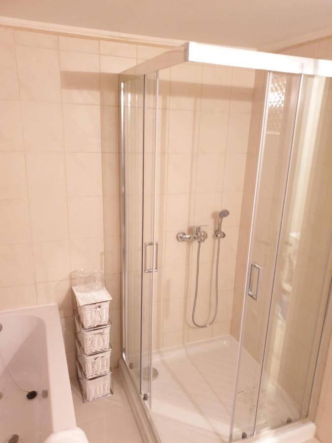 Lemesou Apartments Патра Екстериор снимка