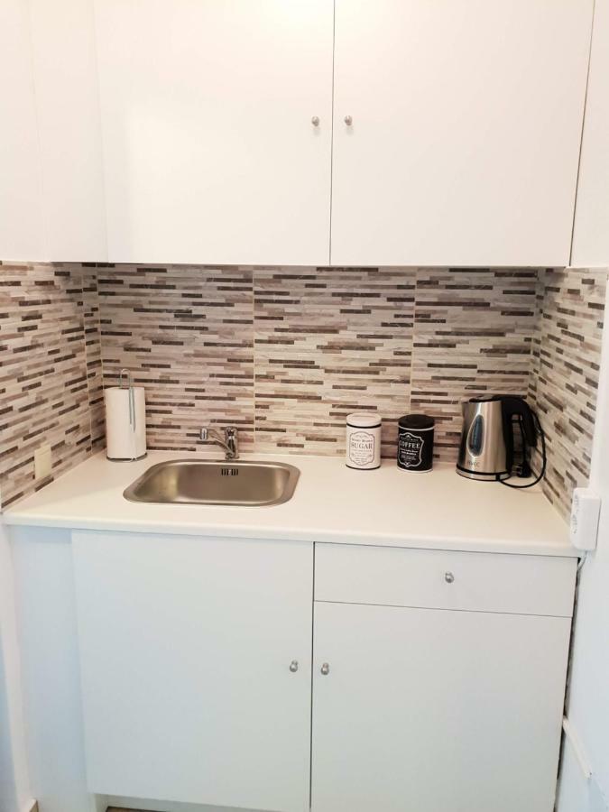 Lemesou Apartments Патра Екстериор снимка